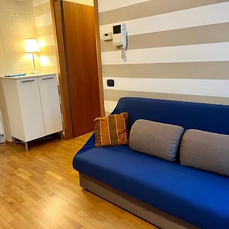 Bergamo Bilocale Nuovo In Centro 4 Posti Letto Lägenhet Exteriör bild
